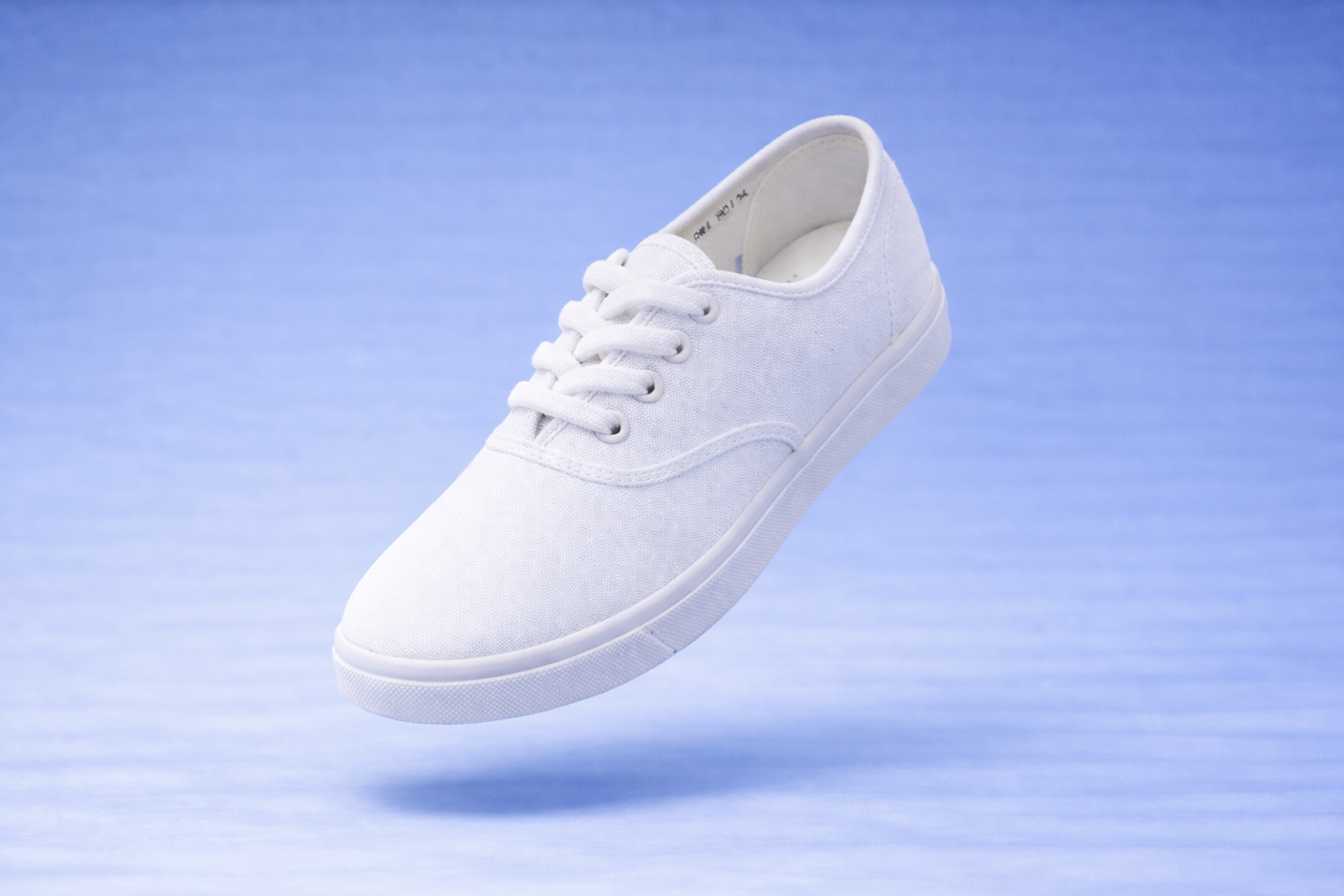 Casual canvas shoes in bulk inventory
